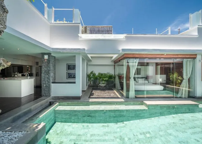 Villa Tykhe - Modern Balinese 4br Pool In