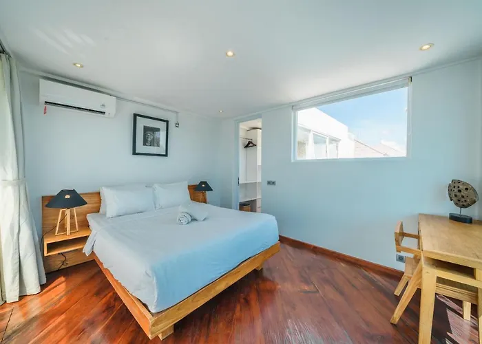 Tykhe - Modern Balinese 4br Pool In Villa Seminyak (Bali)