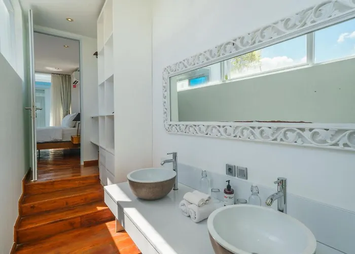 Tykhe - Modern Balinese 4br Pool In Seminyak (Bali)
